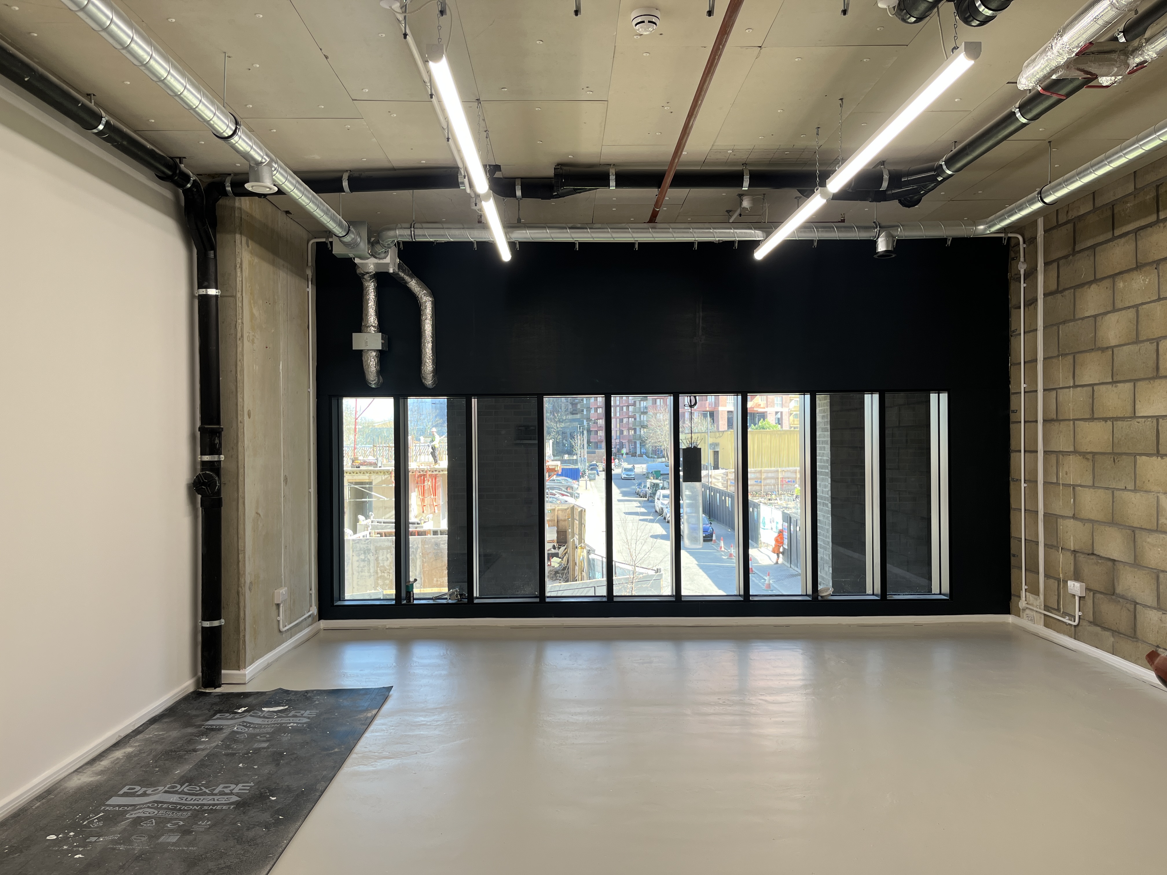 Bright Studio in Wembley Park (WR07) photo 3